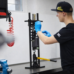 Rear shock - Servis na zaden amortizer